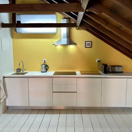 The Loft In Trafaria, Lisbon Apartment *