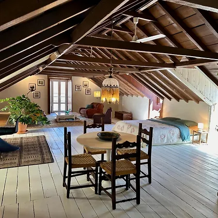 The Loft In Trafaria, Lisbon Apartment
